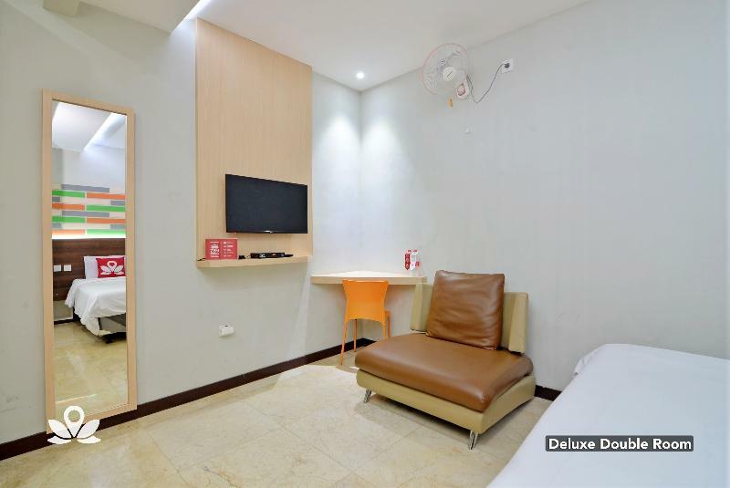 Guest house Zen Cipete Utara 2*